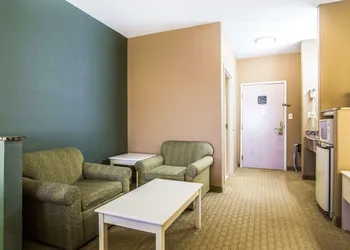 Quality Inn Columbia I-65 hotel thumbnail 5