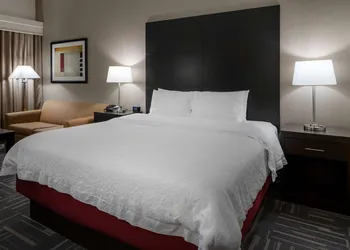 Hampton Inn Columbia hotel thumbnail 6