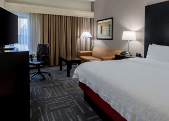 Hampton Inn Columbia hotel thumbnail 8