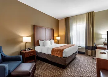 Comfort Inn & Suites Atoka-Millington hotel thumbnail 5