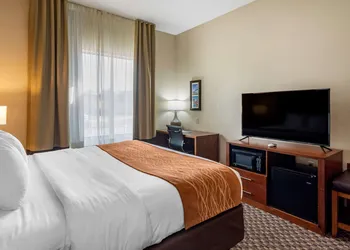 Comfort Inn & Suites Atoka-Millington hotel thumbnail 6
