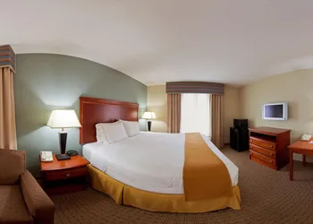 Holiday Inn Express & Suites Covington by IHG hotel thumbnail 4