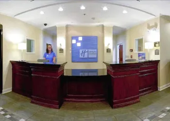 Holiday Inn Express Hotel & Suites Dyersburg by IHG hotel thumbnail 2