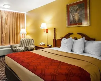 Econo Lodge Dyersburg I-155 hotel detail image 6