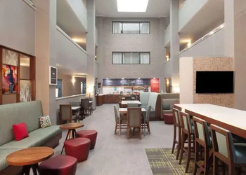Hampton Inn Athens hotel thumbnail 2