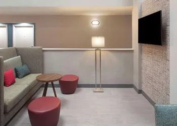 Hampton Inn Athens hotel thumbnail 4