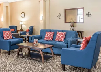 Comfort Inn & Suites Piqua-Near Troy-I75 hotel thumbnail 4