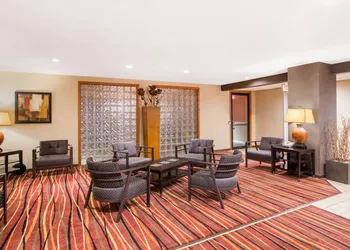 Super 8 by Wyndham Brookings hotel thumbnail 2