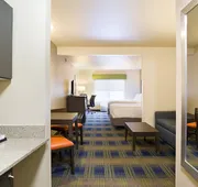 Garner Hotel Brookings by IHG hotel detail image 4