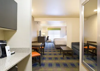 Garner Hotel Brookings by IHG hotel thumbnail 4