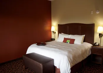 Hampton Inn & Suites Watertown hotel thumbnail 7