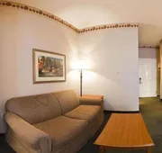 Holiday Inn Express & Suites Winner by IHG hotel detail image 4