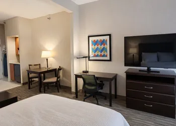 Holiday Inn Express & Suites Winner by IHG hotel thumbnail 7