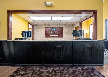 Quality Inn Aberdeen hotel thumbnail 2