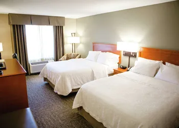 Hampton Inn Mitchell hotel thumbnail 7