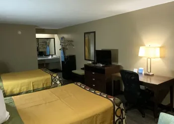 Super 8 by Wyndham Kosciusko hotel thumbnail 7