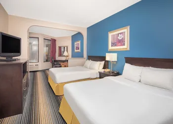 Baymont by Wyndham Laurel hotel thumbnail 5