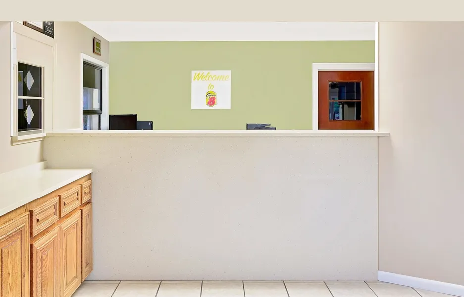 Super 8 by Wyndham Laurel hotel detail image 2