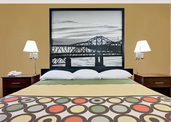 Super 8 by Wyndham Laurel hotel thumbnail 7