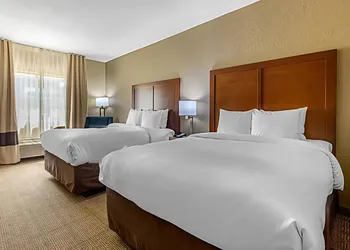 Comfort Inn & Suites McComb hotel thumbnail 4