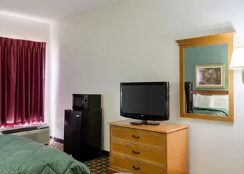 Quality Inn Magee hotel thumbnail 8