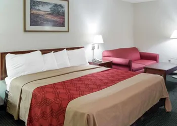 Econo Lodge Yazoo City hotel thumbnail 7