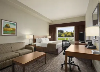 Days Inn & Suites by Wyndham Yorkton hotel thumbnail 6
