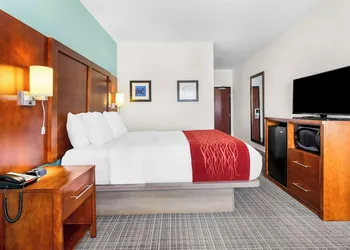 Comfort Inn Marion hotel thumbnail 8