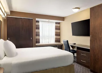 Microtel Inn & Suites by Wyndham Estevan hotel thumbnail 5