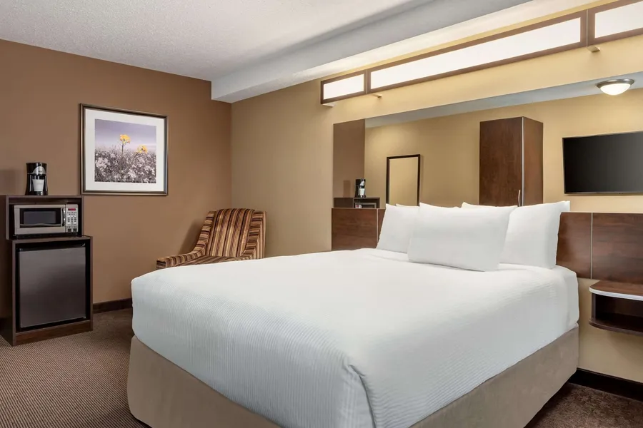 Microtel Inn & Suites by Wyndham Estevan hotel detail image 6