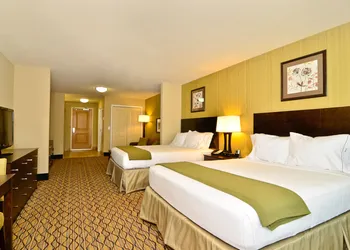 Holiday Inn Express and Suites Williston by IHG hotel thumbnail 3
