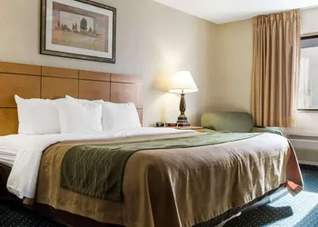 Comfort Inn Jamestown South hotel thumbnail 4