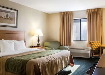 Comfort Inn Jamestown South hotel thumbnail 5