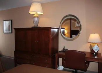 Sunlac Inn hotel thumbnail 5