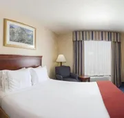 Holiday Inn Express Hotel & Suites Mountain Home by IHG hotel detail image 3