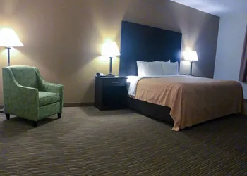 Quality Inn & Suites Paragould hotel thumbnail 8