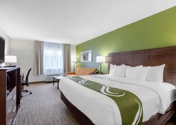 Quality Inn & Suites Mountain Home North hotel thumbnail 8