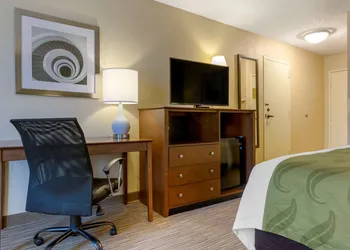 Quality Inn Harrison North hotel thumbnail 8