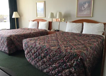 Sunset Inn Clarksville hotel thumbnail 4