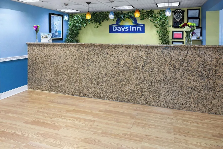 Days Inn by Wyndham Waycross hotel detail image 2