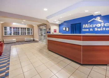 Microtel Inn & Suites by Wyndham Miami hotel thumbnail 2