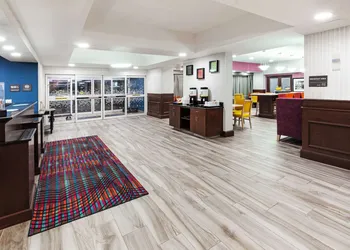 Hampton Inn Miami hotel thumbnail 2