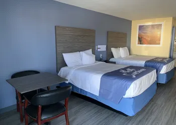 Days Inn by Wyndham Okmulgee hotel thumbnail 5