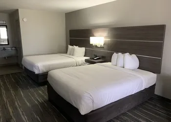 Days Inn by Wyndham Wagoner hotel thumbnail 6