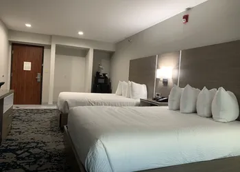 Comfort Inn & Suites Muskogee hotel thumbnail 7