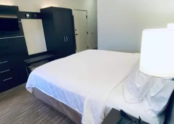 Holiday Inn Express Hotel & Suites Gadsden W-Near Attalla by IHG hotel thumbnail 8
