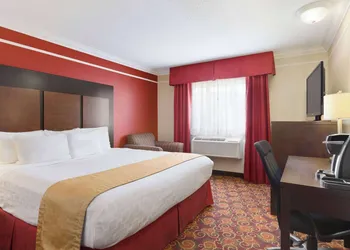 Travelodge by Wyndham Meadow Lake hotel thumbnail 7