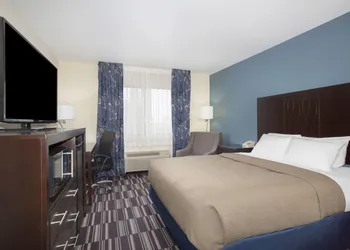 AmericInn by Wyndham Mount Pleasant hotel thumbnail 7