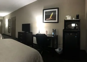 Super 8 by Wyndham Timmins ON hotel thumbnail 6