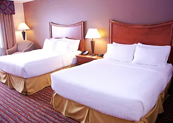 Holiday Inn Express & Suites Fort Pierre by IHG hotel thumbnail 3